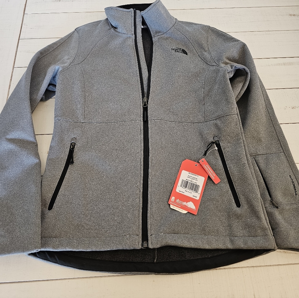 The North Face Women's Apex Risor Jacket